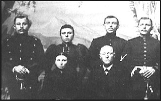 The Lührs Family in 1898.